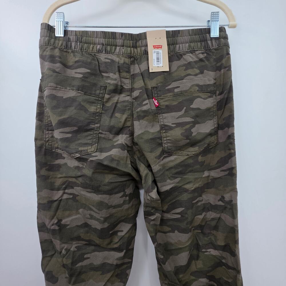 New NWT Levi's Jet Set Taper Fit Camo Pants Size Small - Picture 4 of 12